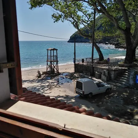 Kamari Beach Guest House Keramidhion Exterior photo