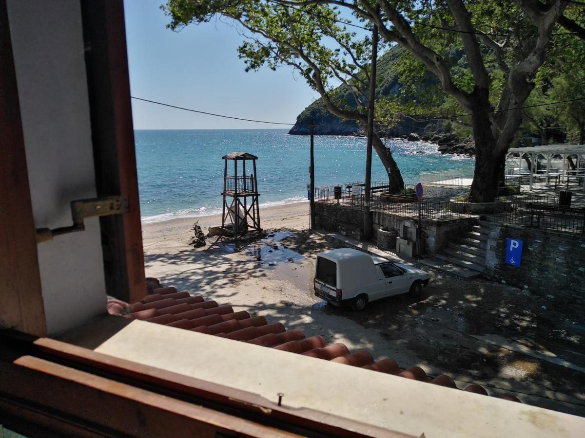 Holiday home Kamari Keramidhion