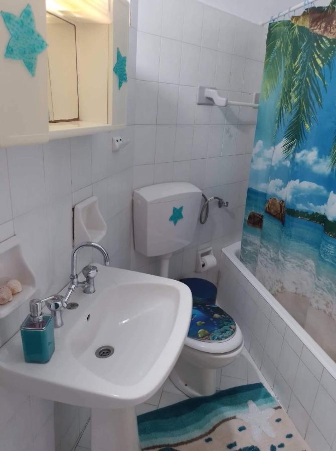 Kamari Holiday home