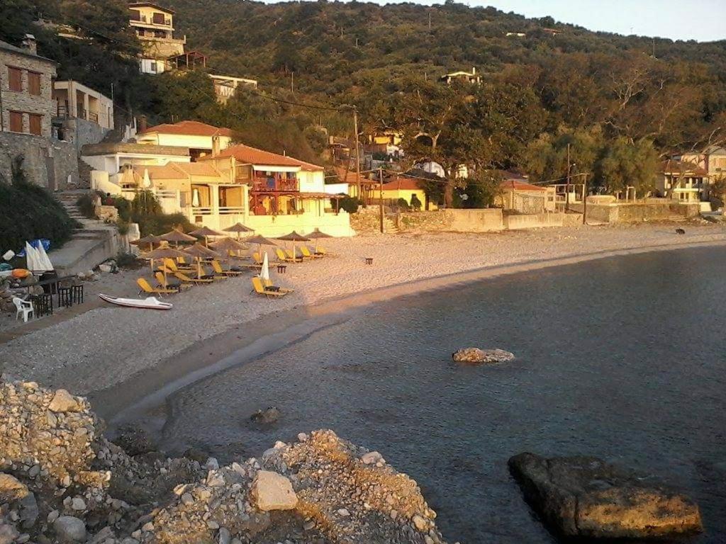 Holiday home Kamari Keramidhion