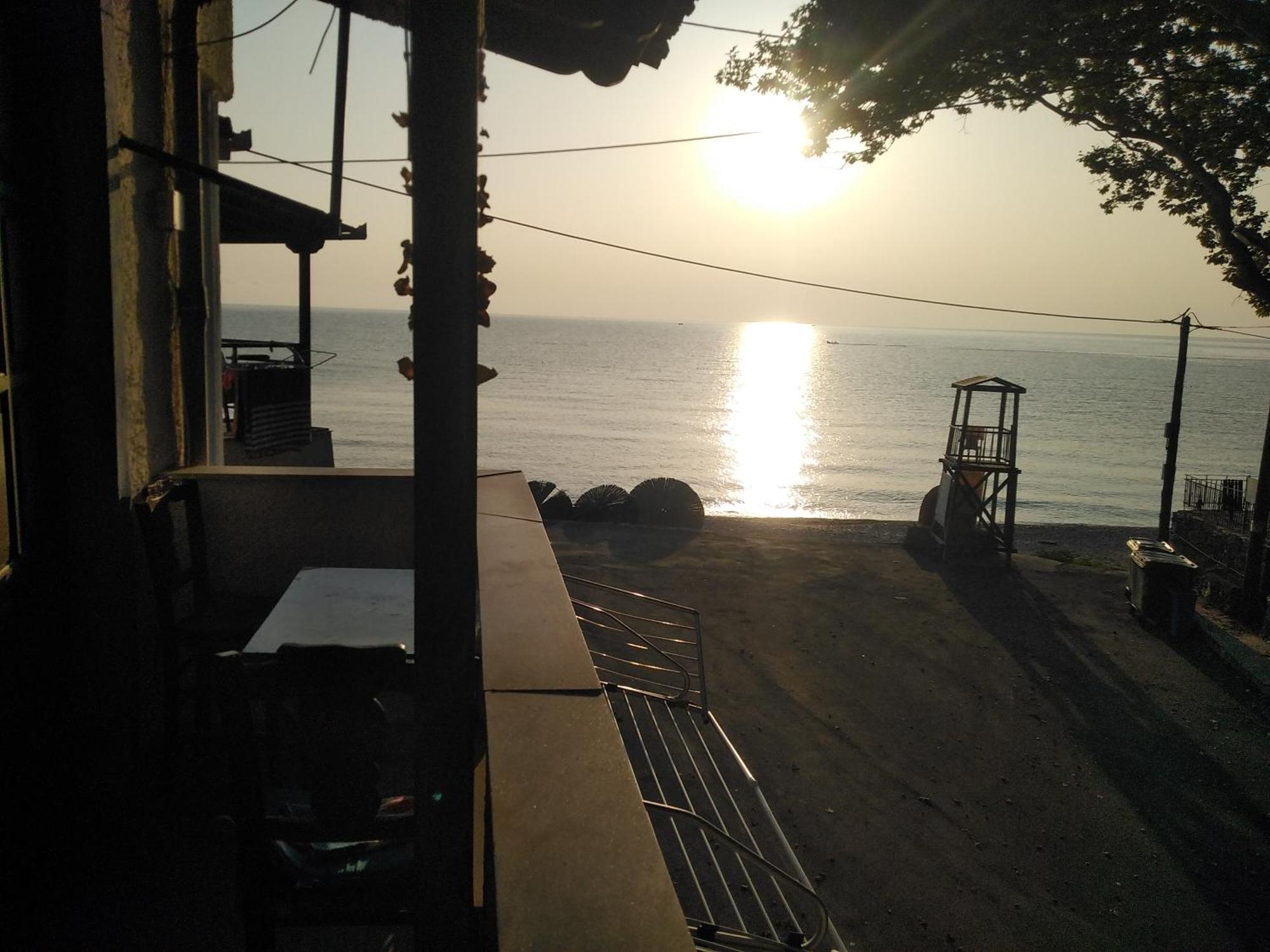 Kamari Holiday home *